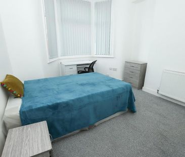 5 bedroom terraced house to rent - Photo 3