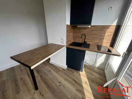 Location Appartement 1 pièce 24m² BRIVE LA GAILLARDE 19100 - Photo 2