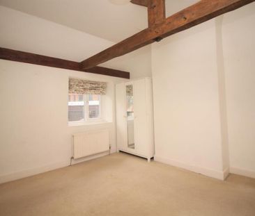 High Street, Newport Pagnell - Photo 3