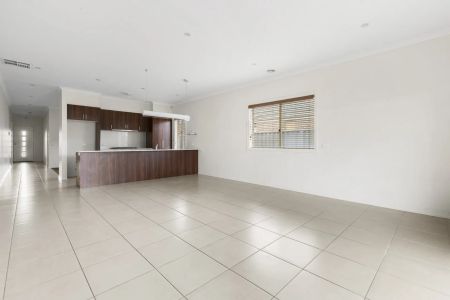 A Welcoming Home Designed for Everyday Living - Photo 2