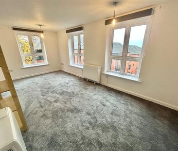 Short Stairs - Photo 6