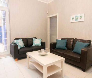 4 bedroom terraced house to rent - Photo 3