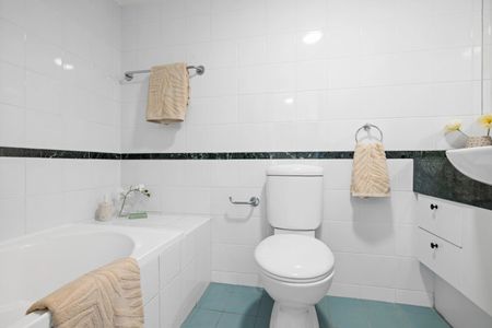 1707/1 Kings Cross Road, Darlinghurst NSW 2010 - Apartment For Rent | Domain - Photo 5