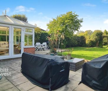 3 bedroom semi-detached house to rent - Photo 4