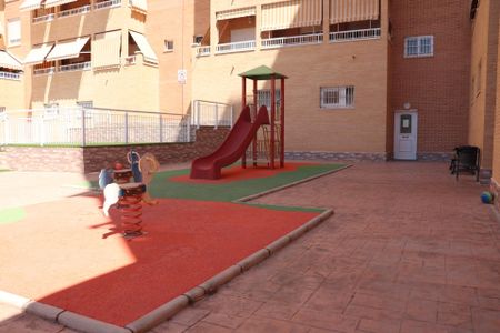 Piso de alquiler en Carrer D'il·licità Absent, 3, Ciutat Universitària - Photo 5