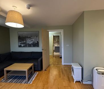 2 Bed Flat, High Street, M4 - Photo 1