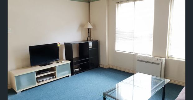 FURNISHED ONE AND HALF BEDROOMS APARTMENT - Photo 1