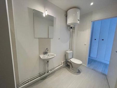Location Appartement 1 pièce 29m² ALENCON 61000 - Photo 4