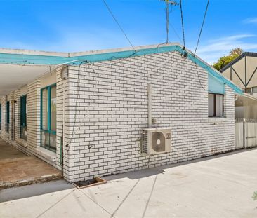 Quiet Family Friendly Location - Low Maintenance - No Lawns - Photo 6