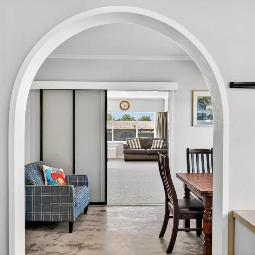 Relaxed Living Close to Schools and Guthrie Park - Photo 1