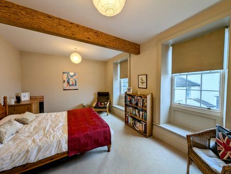 5 bedroom semi-detached house to rent - Photo 4