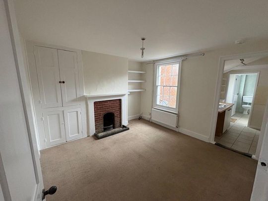 3 bedroom terraced house to rent - Photo 1