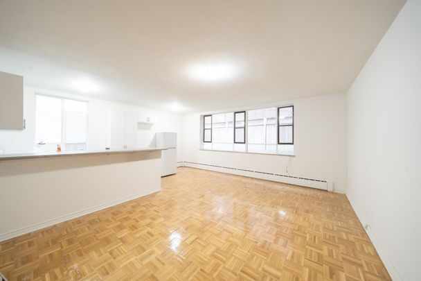 For Lease - 77 Erskine Avenue Unit# 104, Toronto, Ontario - Photo 1