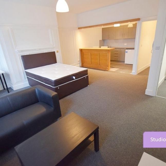 1 bedroom in a house share to rent - Photo 1