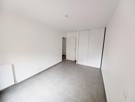 location Appartement T2 DE 43.48m² À PONTAULT COMBAULT - Photo 3