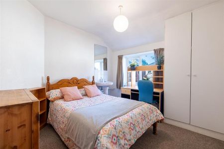 4 bedroom private hall to rent - Photo 4