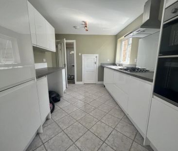 Slindon Crescent - Photo 4