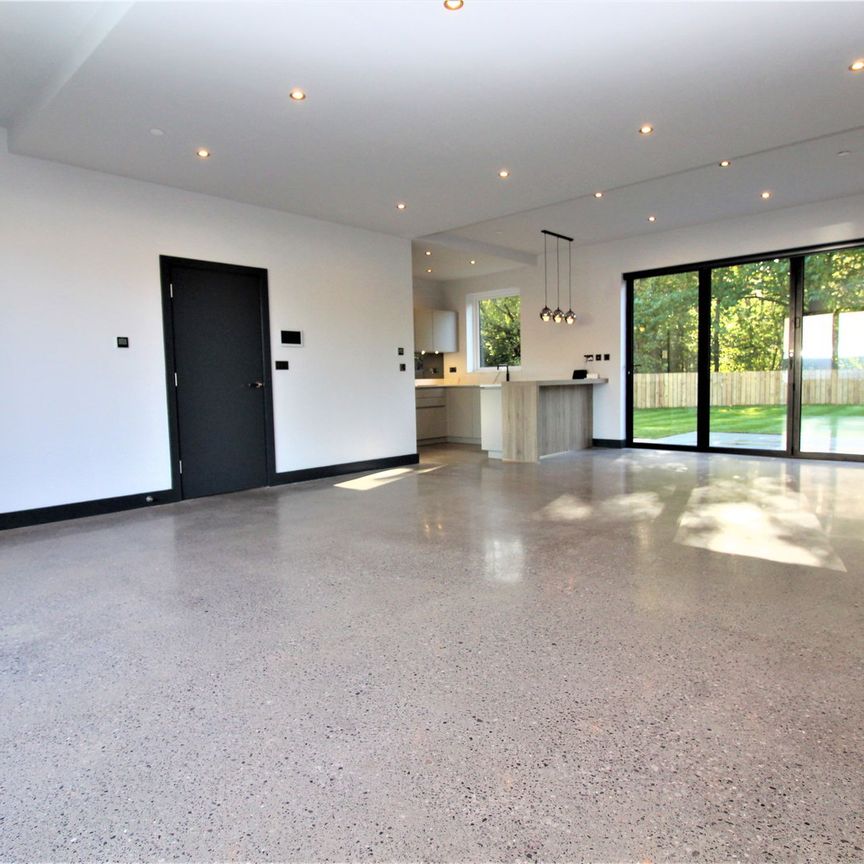 Drinkwater Lodge, M25 9AN - Photo 1