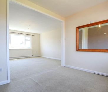 2 bedroom semi-detached house to rent - Photo 2
