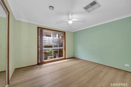 Spacious home in quiet court location - Photo 5