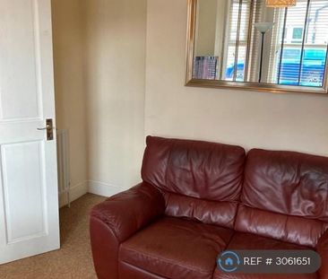 4 bedroom detached house to rent - Photo 4