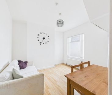 80 Dundela Avenue, Belfast, BT4 3BU - Photo 3