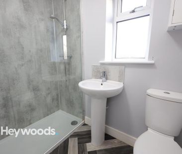 2 bedroom bungalow to rent - Photo 3