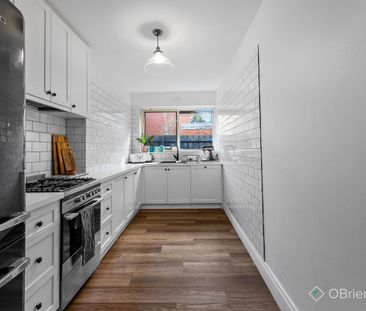 2/300 Grange Road, Ormond, Vic 3204 - Photo 6