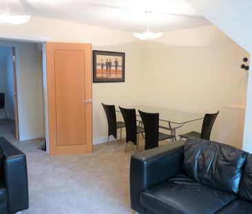 2 bedroom apartment to rent - Photo 4