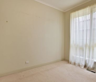 6 Clark Street, Sandringham. - Photo 3