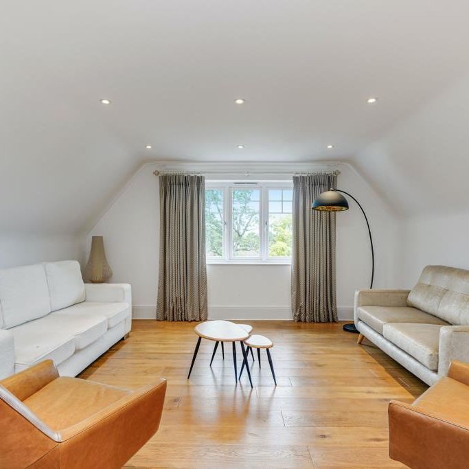 Gower Road, Weybridge, Surrey, KT13 - Photo 1