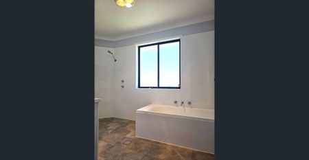 Modern Townhouse - Photo 5