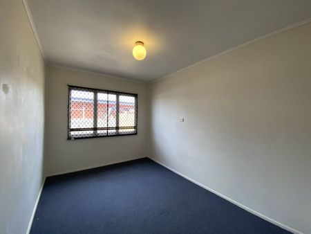 AITKENVALE CUTIE - Photo 5