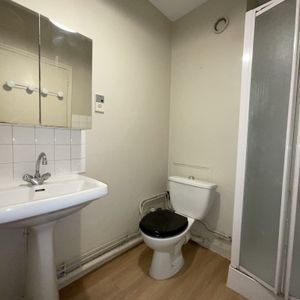 Location Appartement 1 pièce 26m² BOURGES 18000 - Photo 2