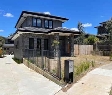 Brand New Townhouse in Prime Mount Waverley Court Location - Photo 5