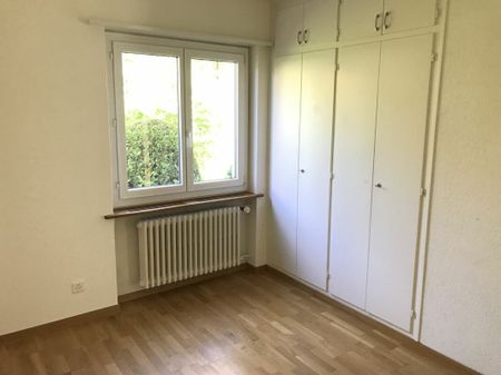 Eine 3½-Zimmerwohnung mit Balkon im ruhigen Lindenquartier - Photo 4