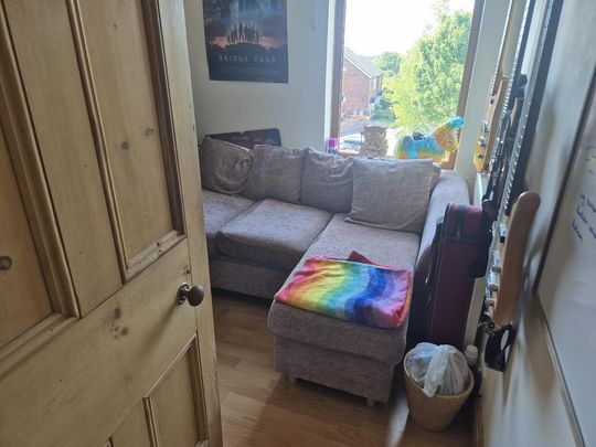 3 bedroom terraced house to rent - Photo 1