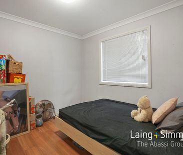 Cozy Two Bedroom Granny Flat in an Ideal Location! - Photo 2