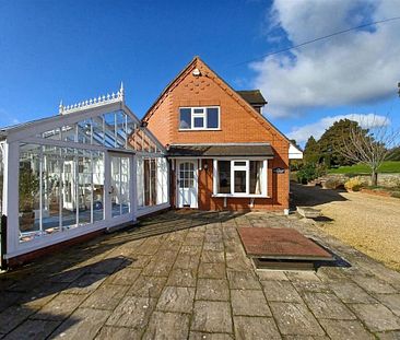 Gate House Cottage, Barston Lane, Solihull, West Midlands - Photo 1