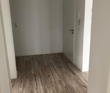 Moderne Dachgeschosswohnung in Top Lage in Westerstede - Foto 1