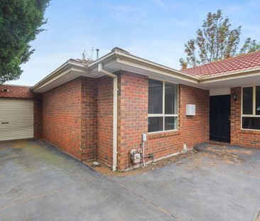 3 Bedroom Spacious Home! - Photo 6