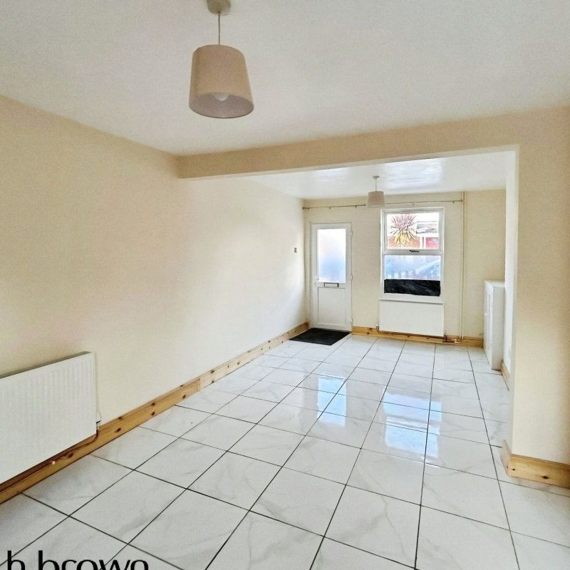 Beaconsfield Road - Photo 1