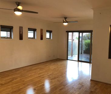 IDYLLIC FAMILY HOME WITH LOCATION TO MATCH - Photo 1