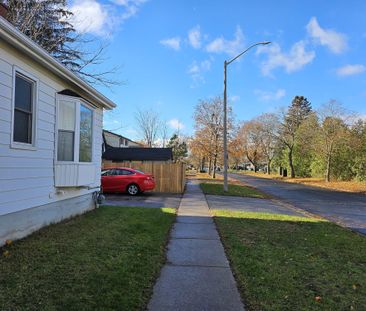 For Lease - 1422 Simcoe Street, Oshawa, Ontario - Photo 1