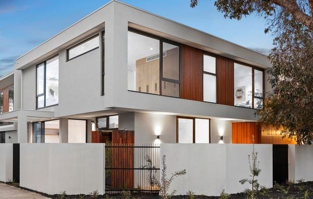 ABSOLUTELY STUNNING BRAND NEW EXECUTIVE TOWNHOUSE/S - Photo 1