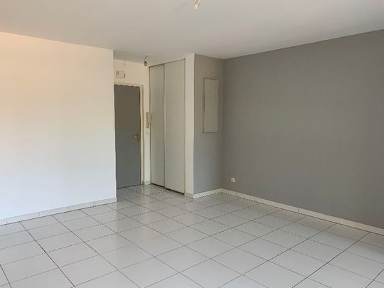 Location appartement Marseille 8ème (13008) - Photo 1