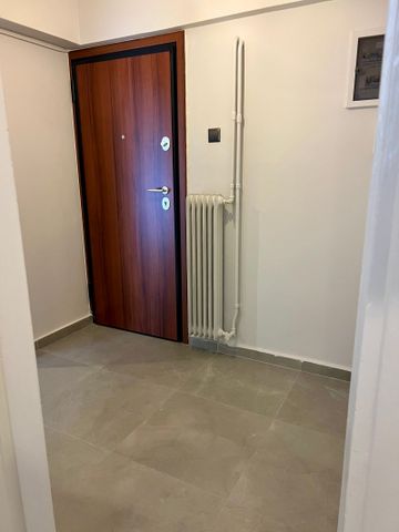 Ενοικίαση κατοικίας, 30 τ.μ., Αθήνα, 400 € - Photo 5