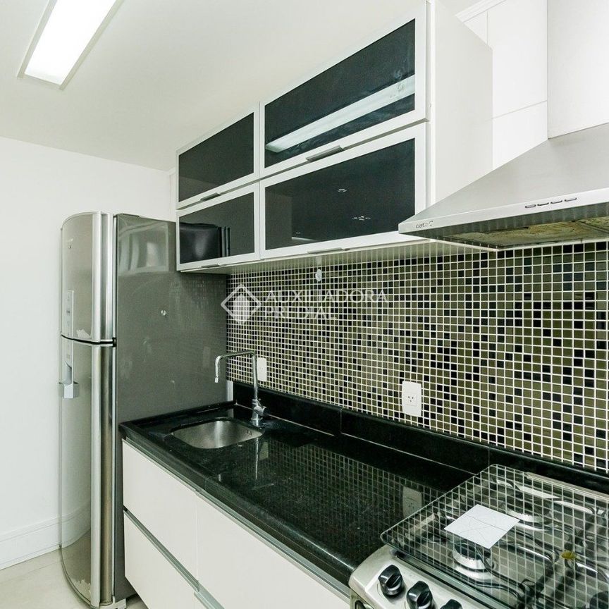 Apartamento com 2 quartos e 67m² para alugar em Rio Branco, Porto Alegre. - Foto 1