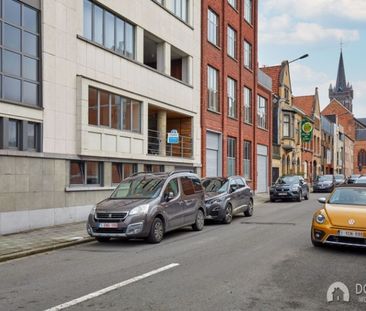 Roeselare-centrum. Modern appartement met 2 slaapkamers, gezellig t... - Photo 2