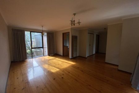 Well-appointed family home - Photo 4